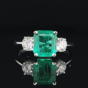 14K White Gold engagement  Ring 2.10CT. Natural green Emerald GIA cert