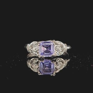 Vintage Platinum engagement Ring 1.03CT. Natural Blue  Sapphire radiant Shape circ 1930's