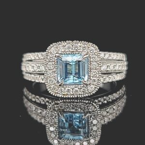 14k white gold engagement Ring 0.84ct Natural Aquamarine princess cut