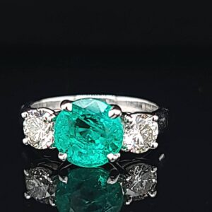 Vintage platinum engagement three  stones Ring 2.69CT. Natural Green  Emerald  in round shape